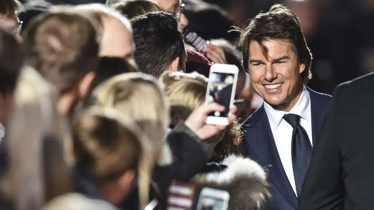 Tom Cruise: Hành Trình "Bất Khả Thi" Tom Cruise: Lights, Camera, Action